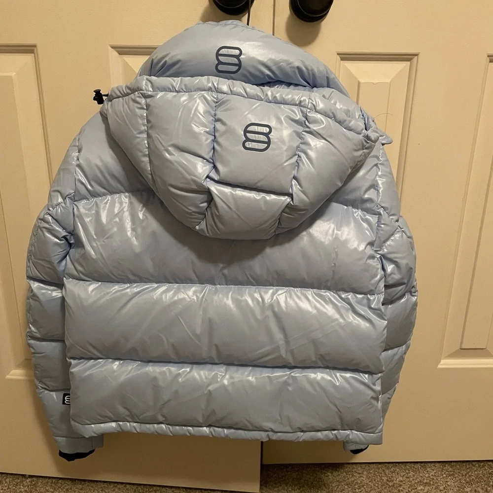 Aritzia The Super Puff Shorty - Picture 2 of 4